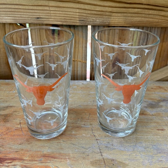 Set of 2 Texas Longhorns Texas University Pint Beer Glasses 16oz - Picture 1 of 7